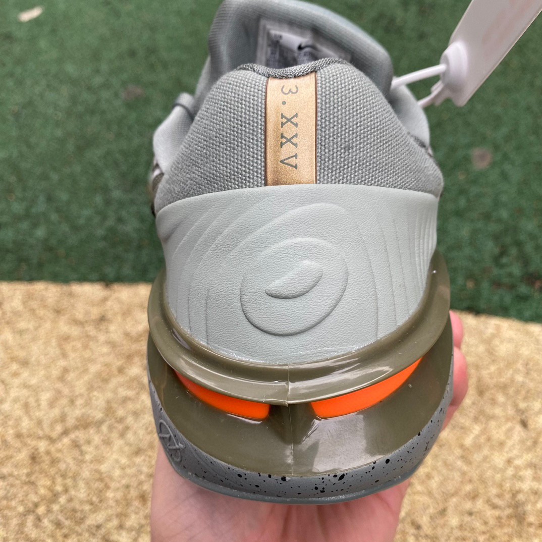Nike GT CUT 2 Devin Booker PE Sneaker      DJ6013 - PerfectKickZ