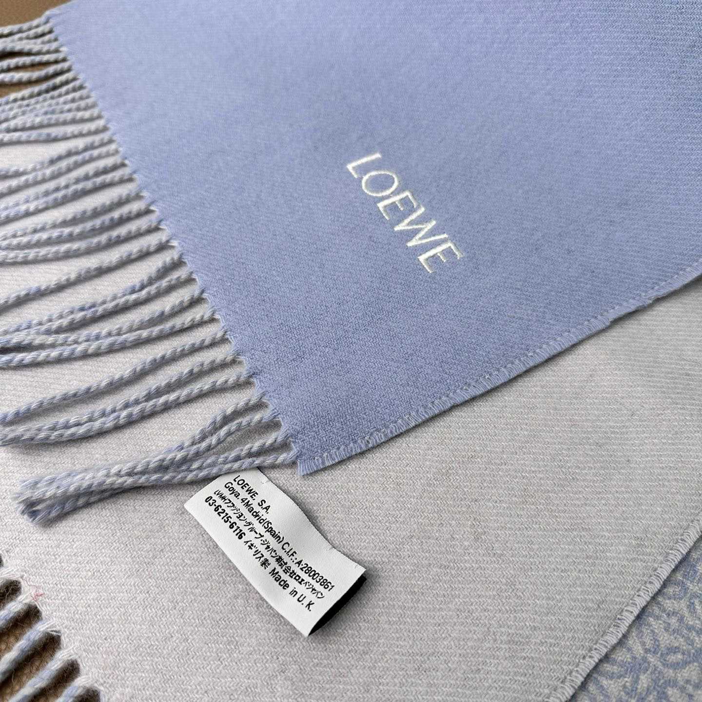 Loewe Scarf In Wool And Cashmere - PerfectKickZ
