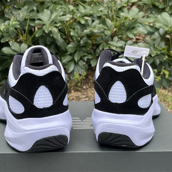 New Balance Warped Runner Sneakers    UWRPOBWB  - PerfectKickZ