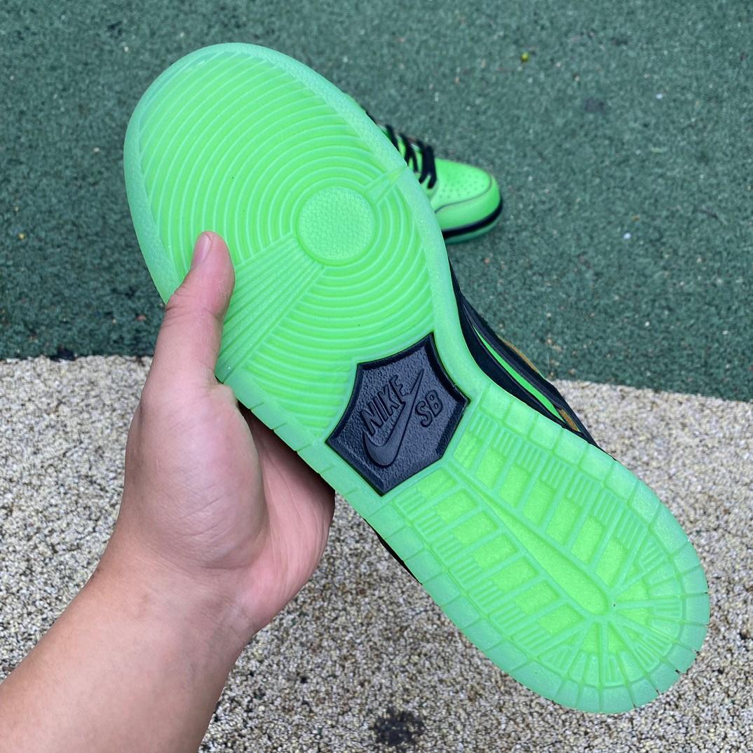 The Powerpuff Girls x Nike SB Dunk Low “Buttercup”Sneaker    FZ8319 300 - PerfectKickZ