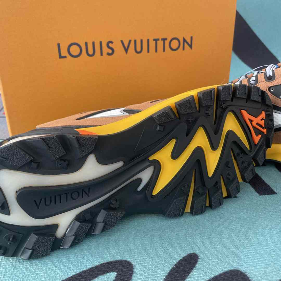 Louis Vuitton Runner Tatic Sneaker(Upon UK Size) - PerfectKickZ