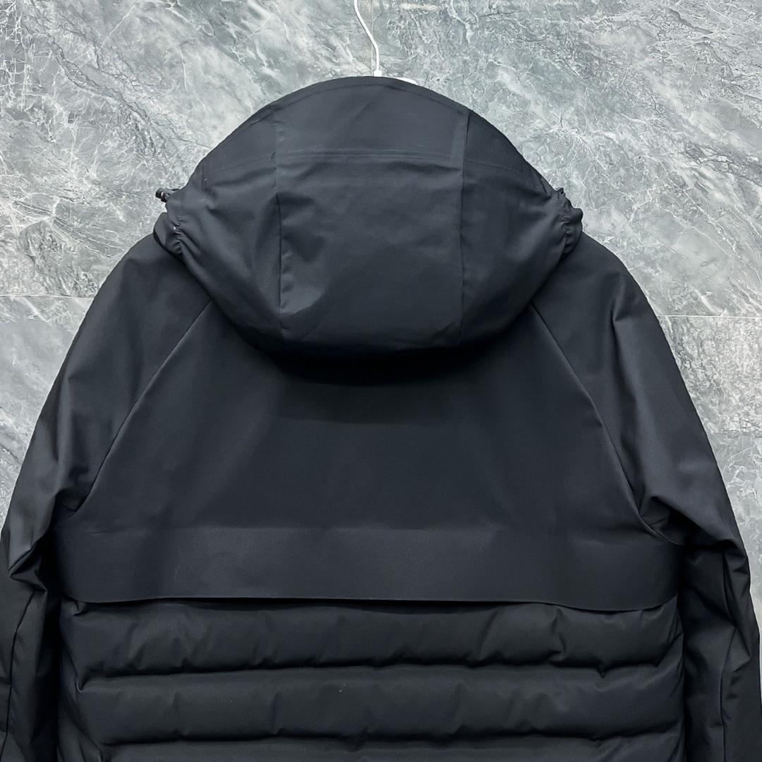 Moncler Short Down Jacket - PerfectKickZ