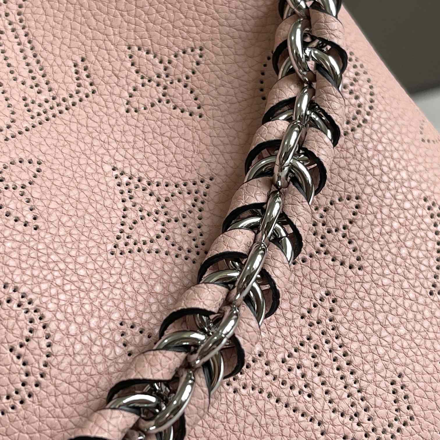 Louis Vuitton Bella (19×22×14cm)  M23195 - PerfectKickZ