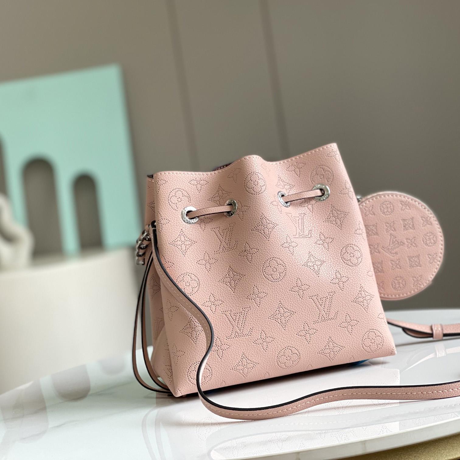 Louis Vuitton Bella (19×22×14cm)  M23195 - PerfectKickZ