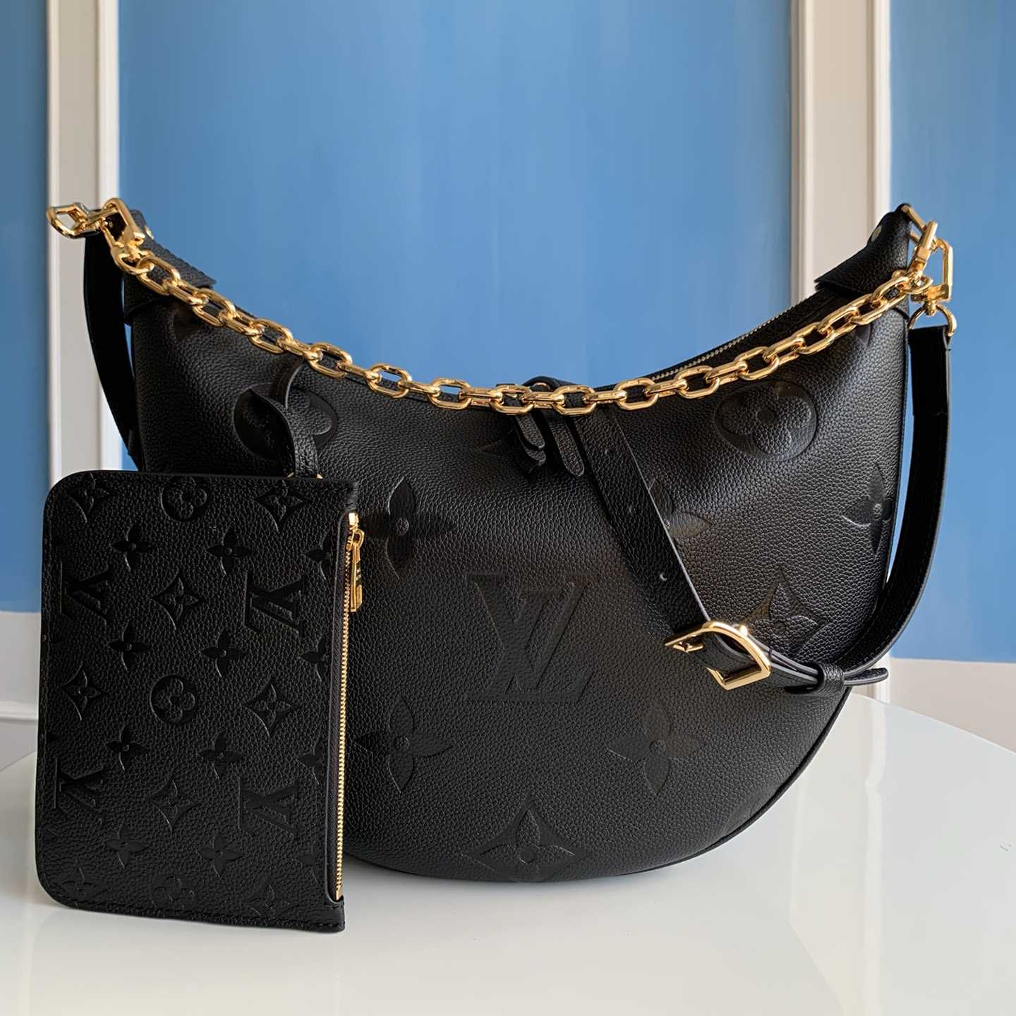 Louis Vuitton Loop Hobo          M46725 - PerfectKickZ