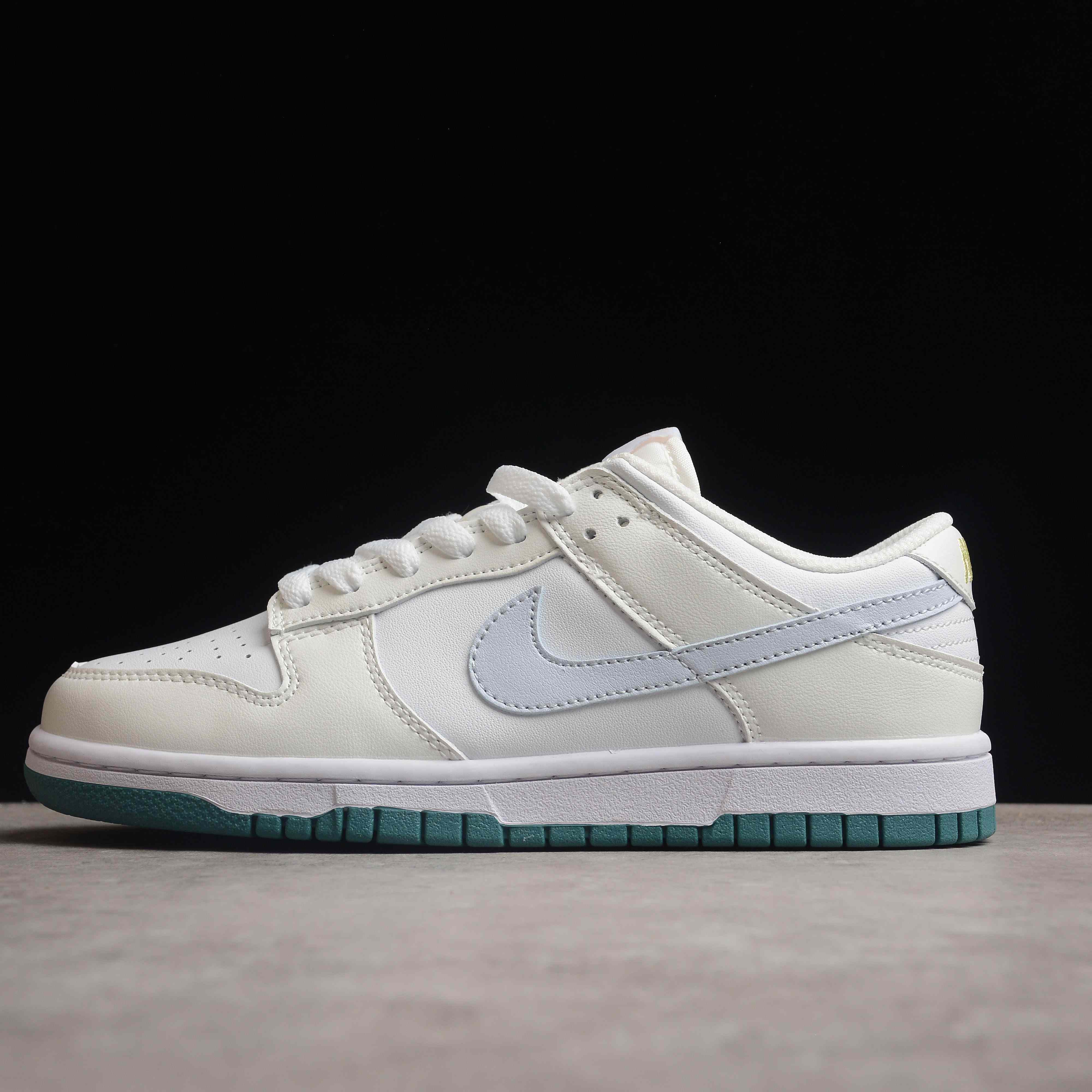 Nike Dunk Low Sneaker     FD9911-10113 - PerfectKickZ