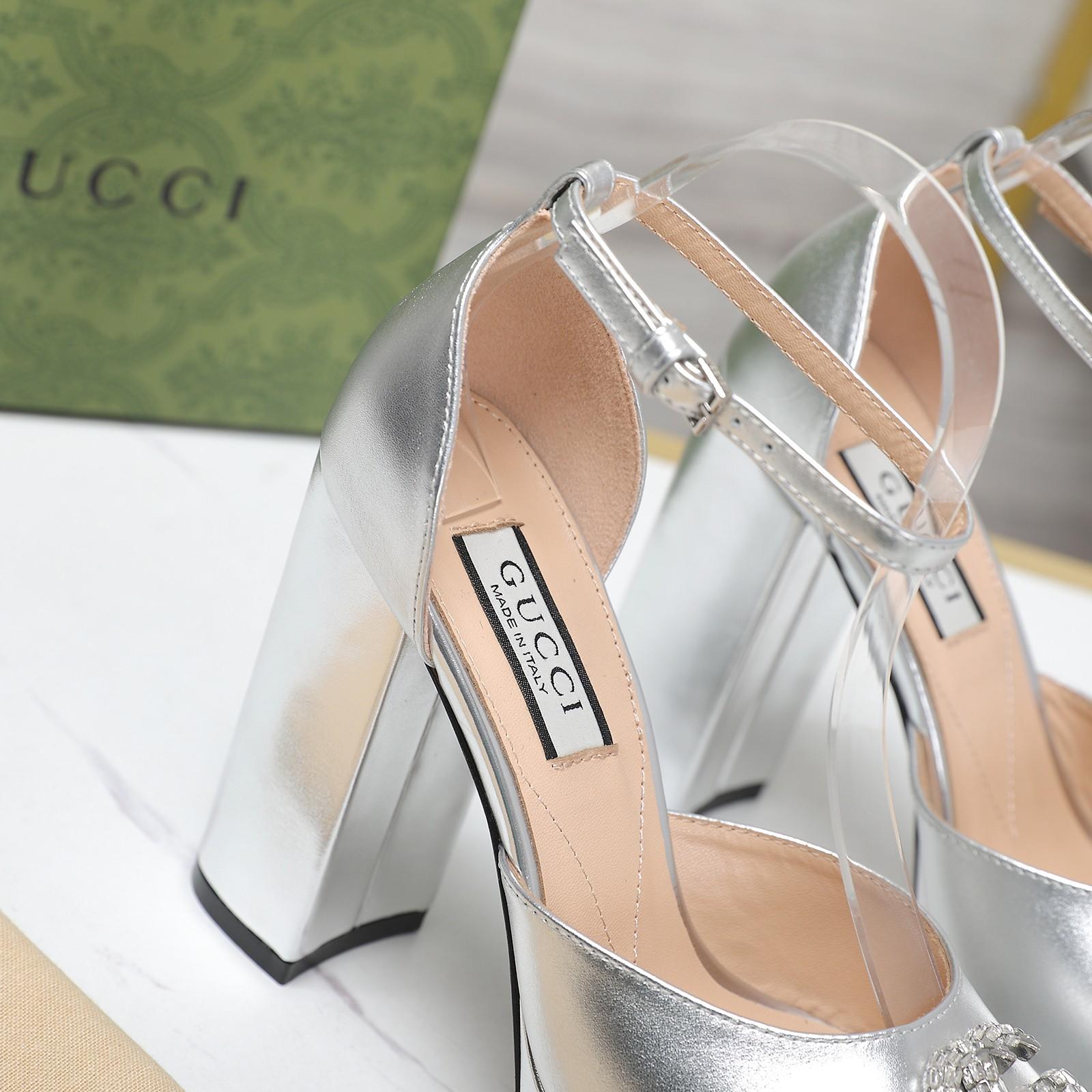 Gucci Women's Platform Pump With Double G - PerfectKickZ