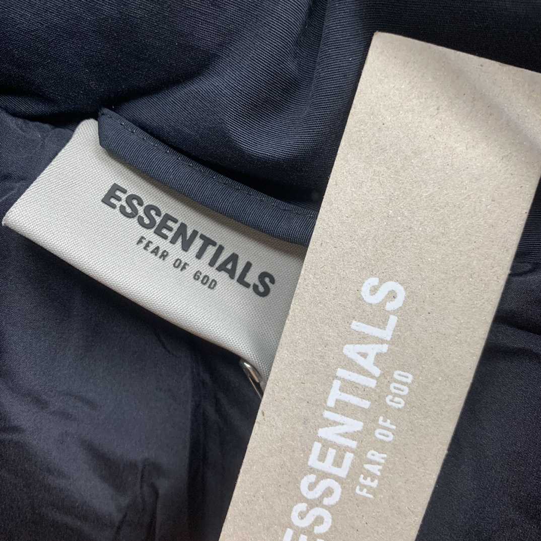 Fear Of God Essential Puffer Jacket - PerfectKickZ