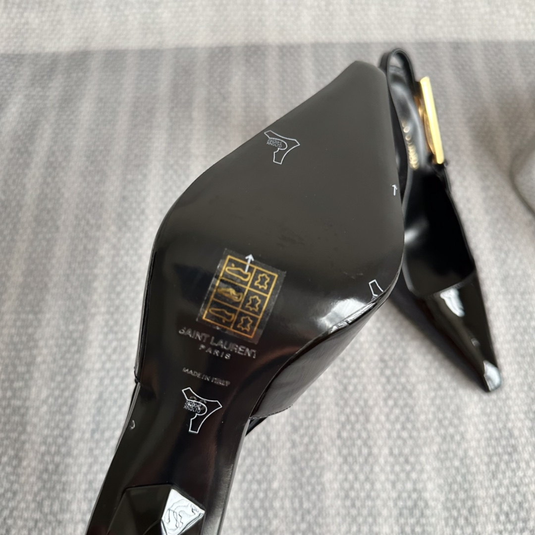 Saint Laurent Lee Slingback Pumps In Patent Leather - 