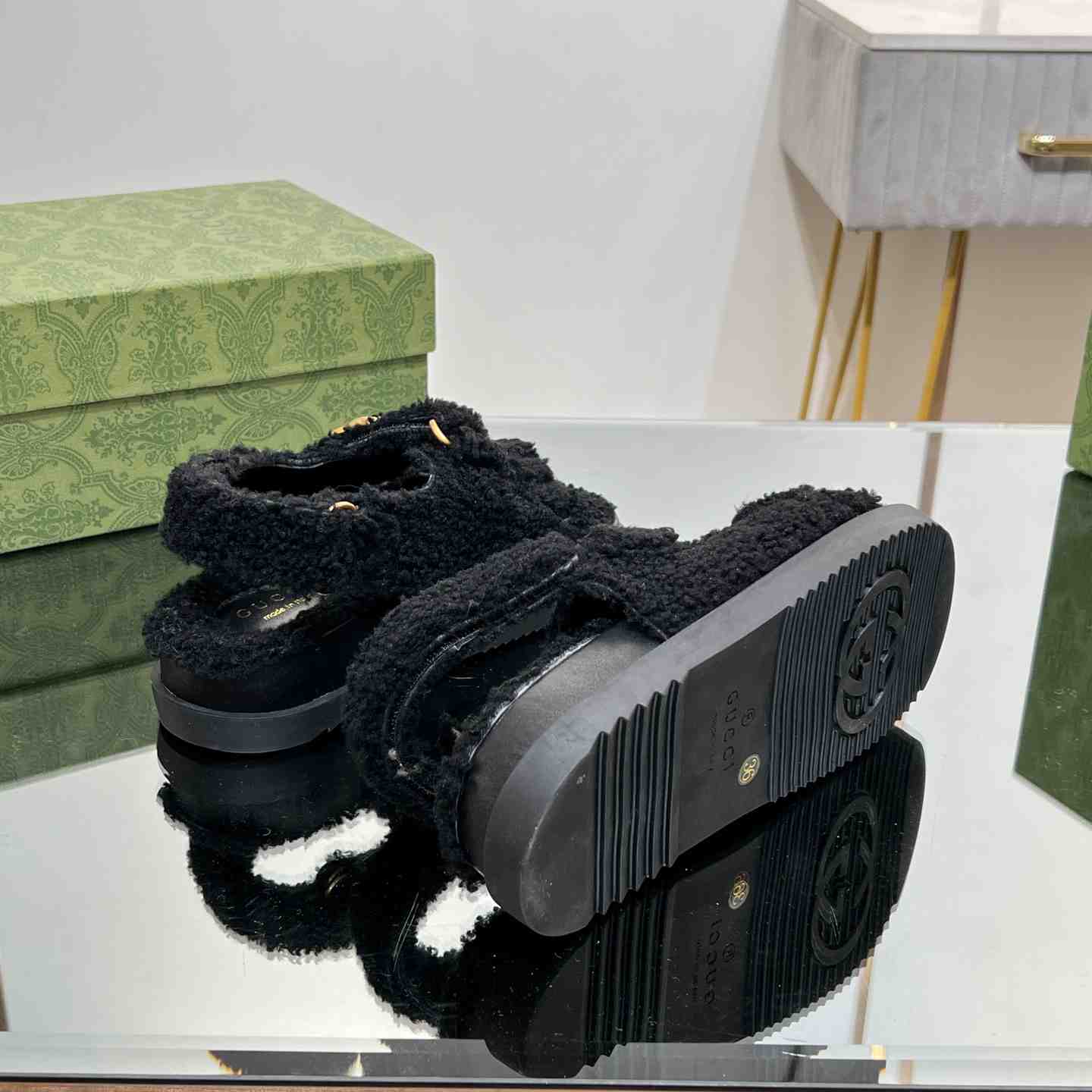 Gucci Women's Double G Sandals - PerfectKickZ