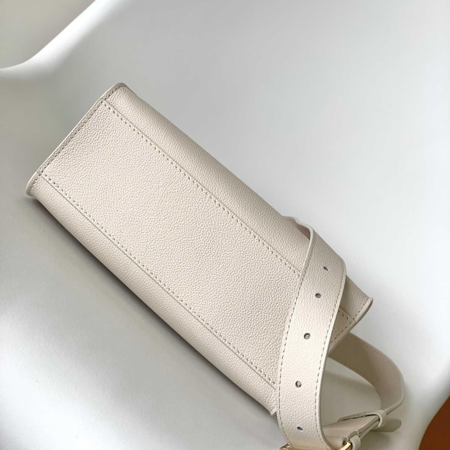 Louis Vuitton Lock & Go Handbag    M23637 - PerfectKickZ