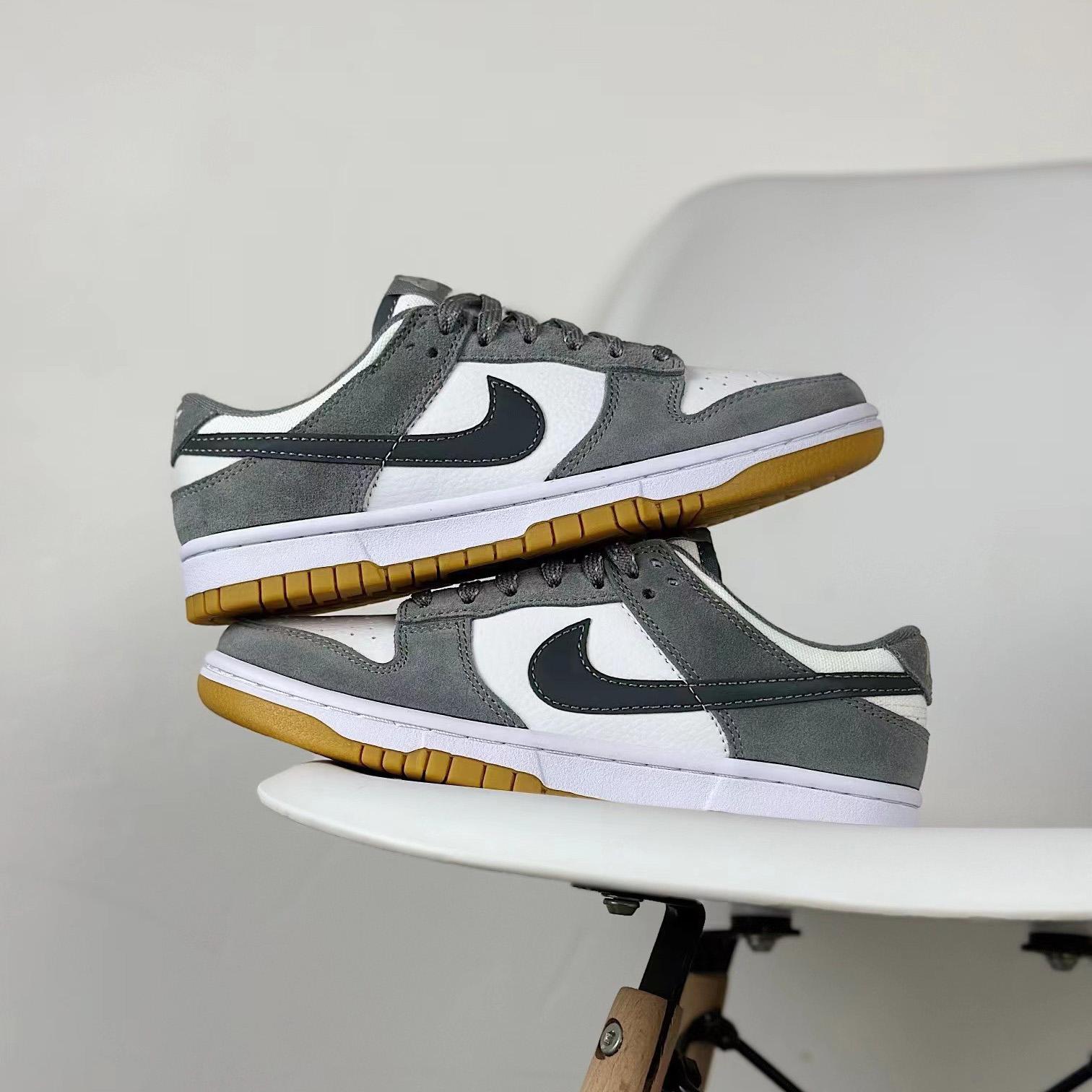 Nike SB Dunk Low”Smoke Grey/Gum“ Sneakers    FV0389-100 - PerfectKickZ