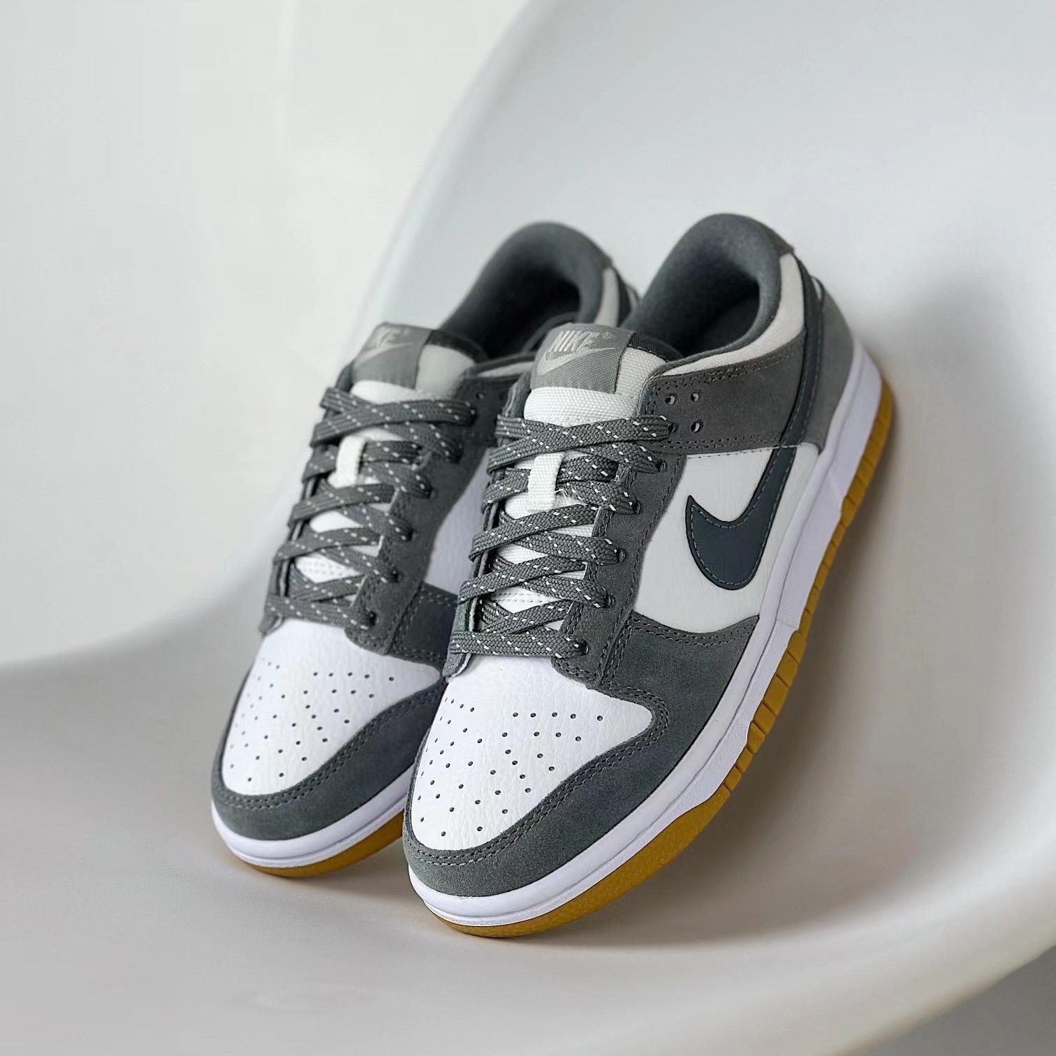Nike SB Dunk Low”Smoke Grey/Gum“ Sneakers    FV0389-100 - PerfectKickZ