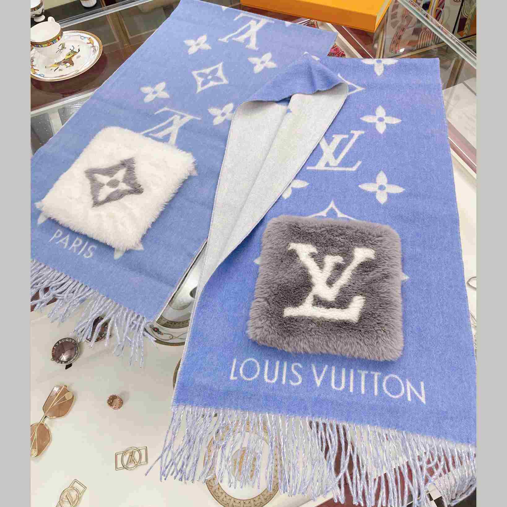 Louis Vuitton Cold Reykjavik Scarf - 