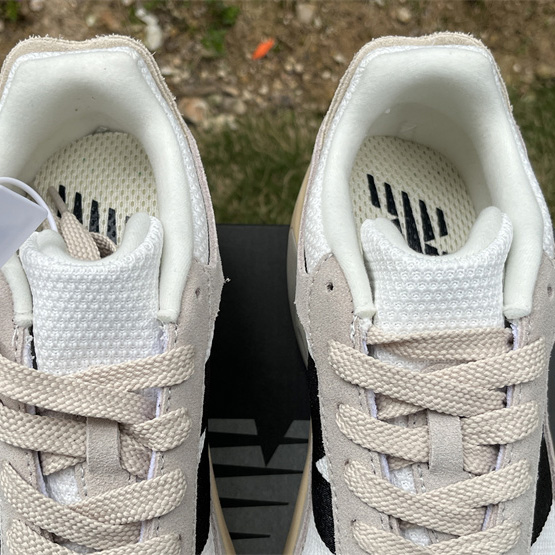 New Balance Warped Runner Sneakers    UWRPDMOB - PerfectKickZ