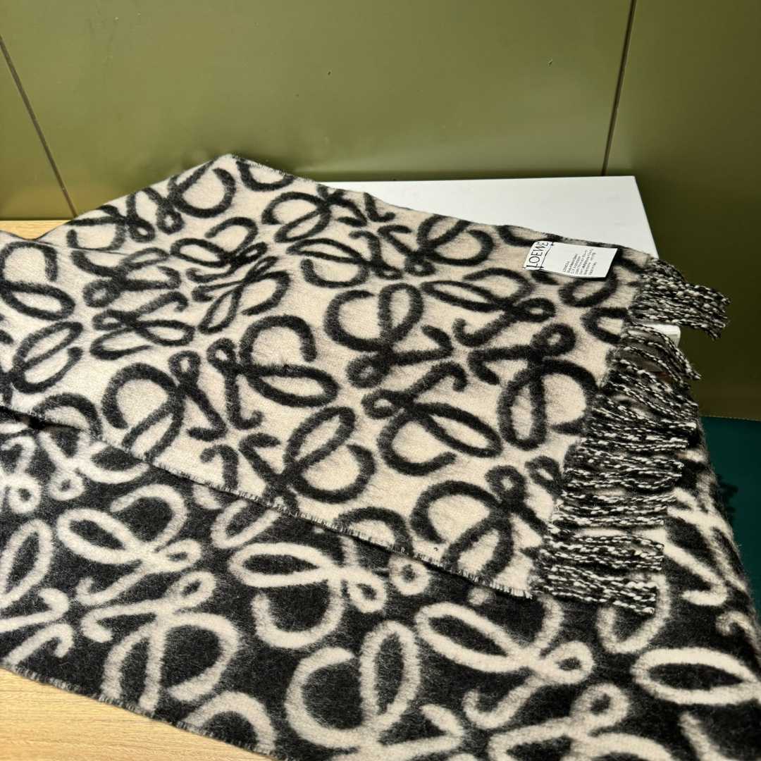 Loewe Anagram Scarf In Alpaca And Wool - PerfectKickZ