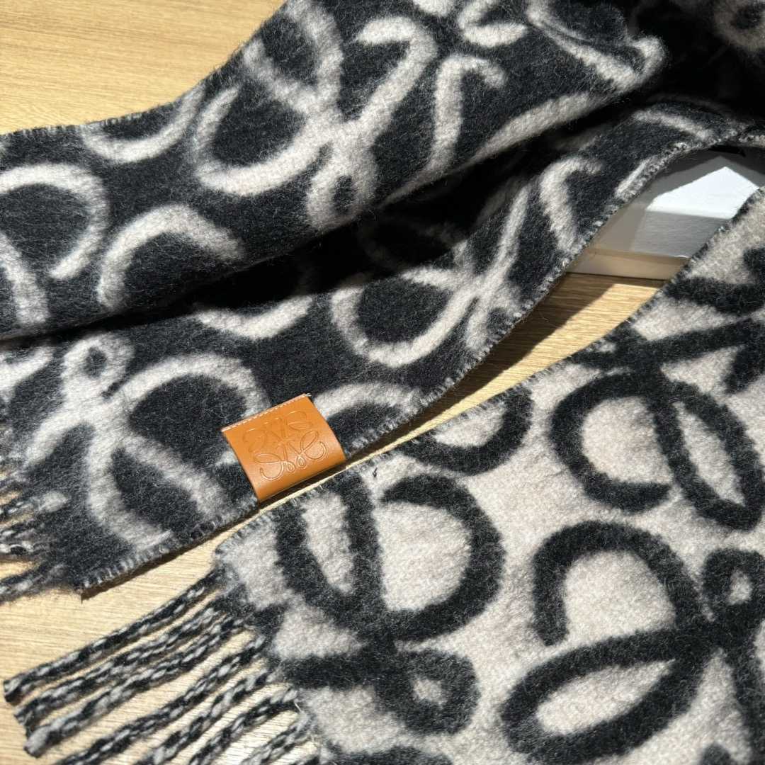 Loewe Anagram Scarf In Alpaca And Wool - PerfectKickZ