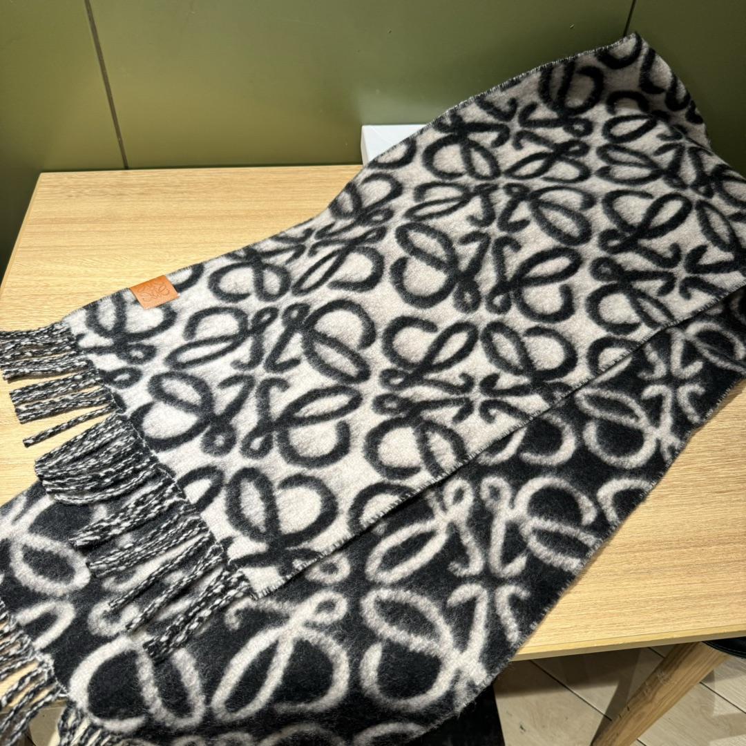 Loewe Anagram Scarf In Alpaca And Wool - PerfectKickZ