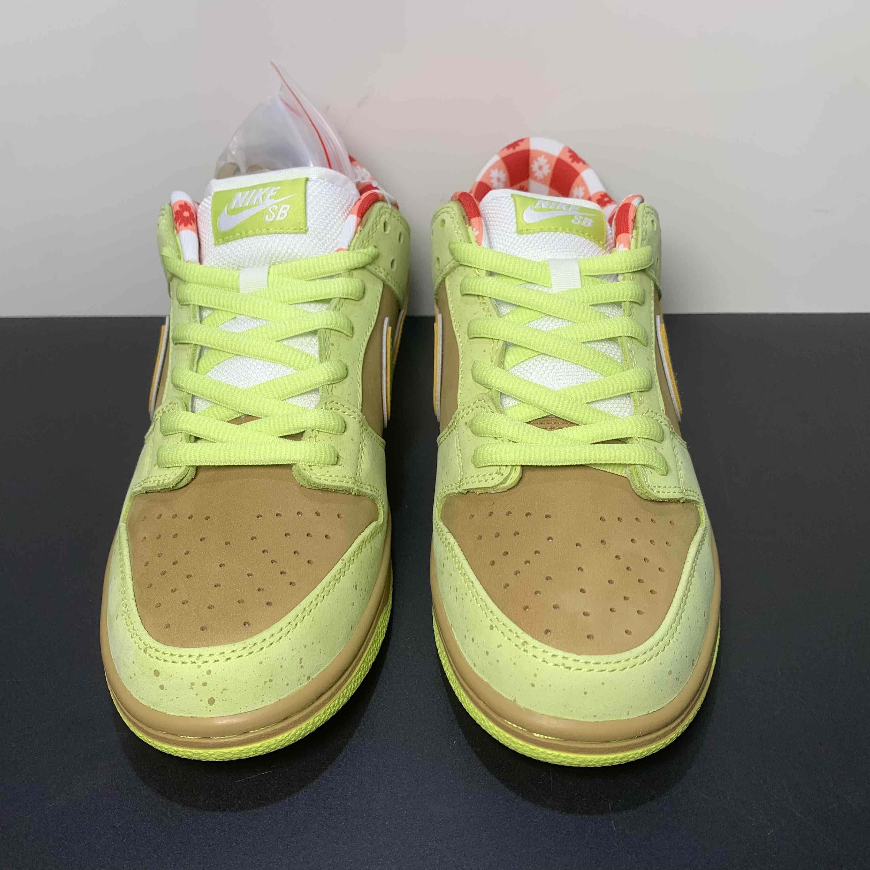 Concepts × Nike Dunk SB Sneakers     BV1310-566 - 