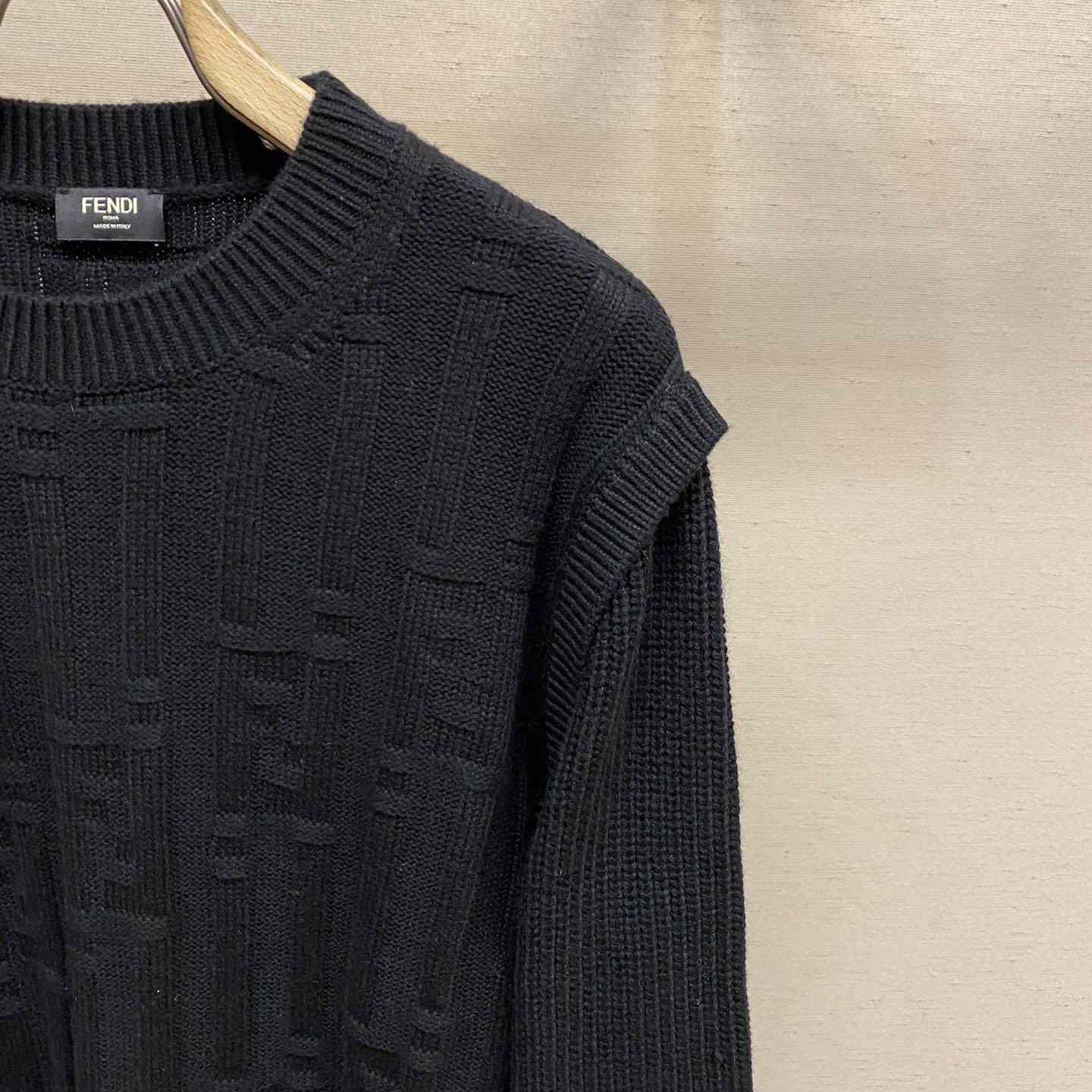 Fendi Black Wool Pullover - PerfectKickZ