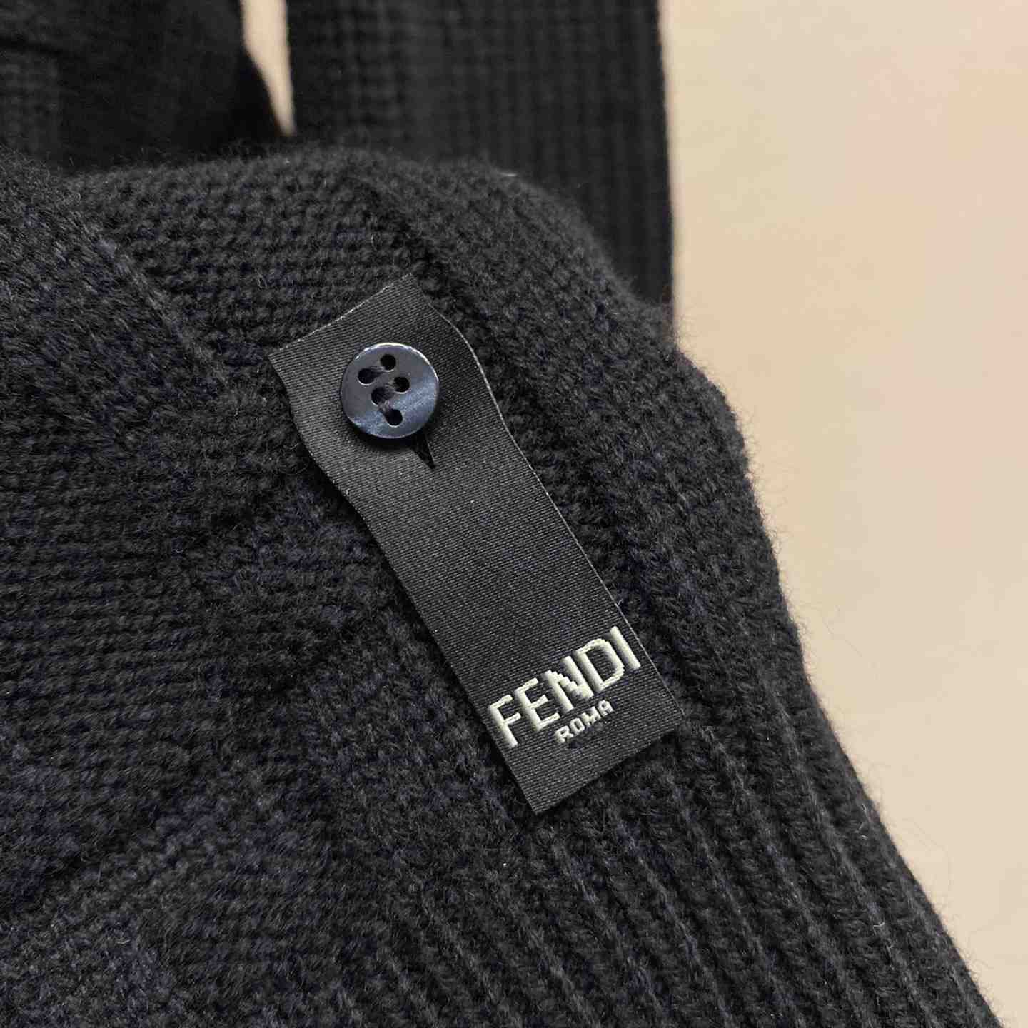 Fendi Black Wool Pullover - PerfectKickZ