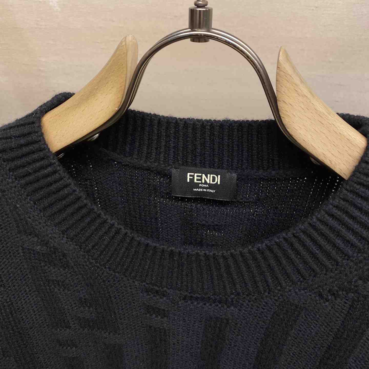 Fendi Black Wool Pullover - PerfectKickZ
