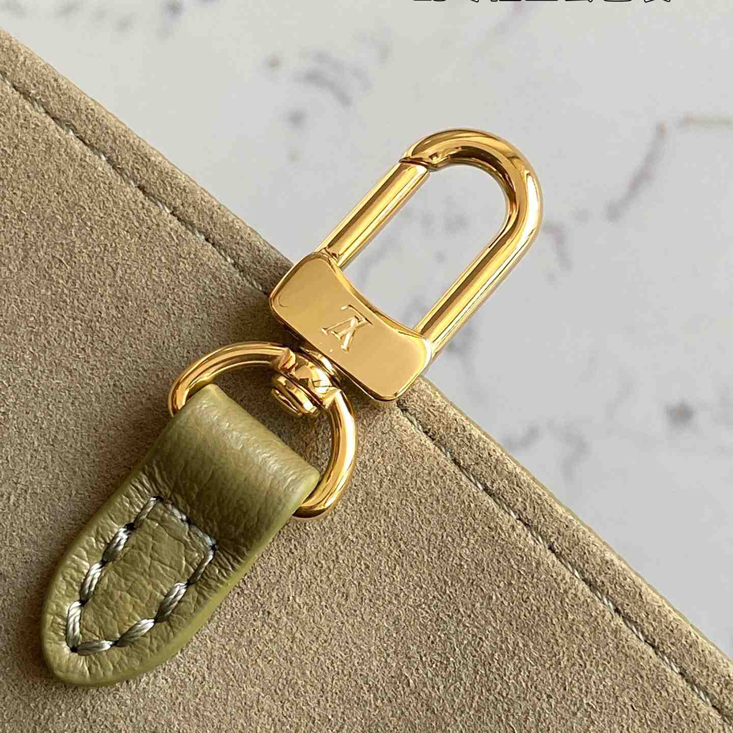 Louis Vuitton OnTheGo PM (25-19-11.5cm)  M46647 - PerfectKickZ