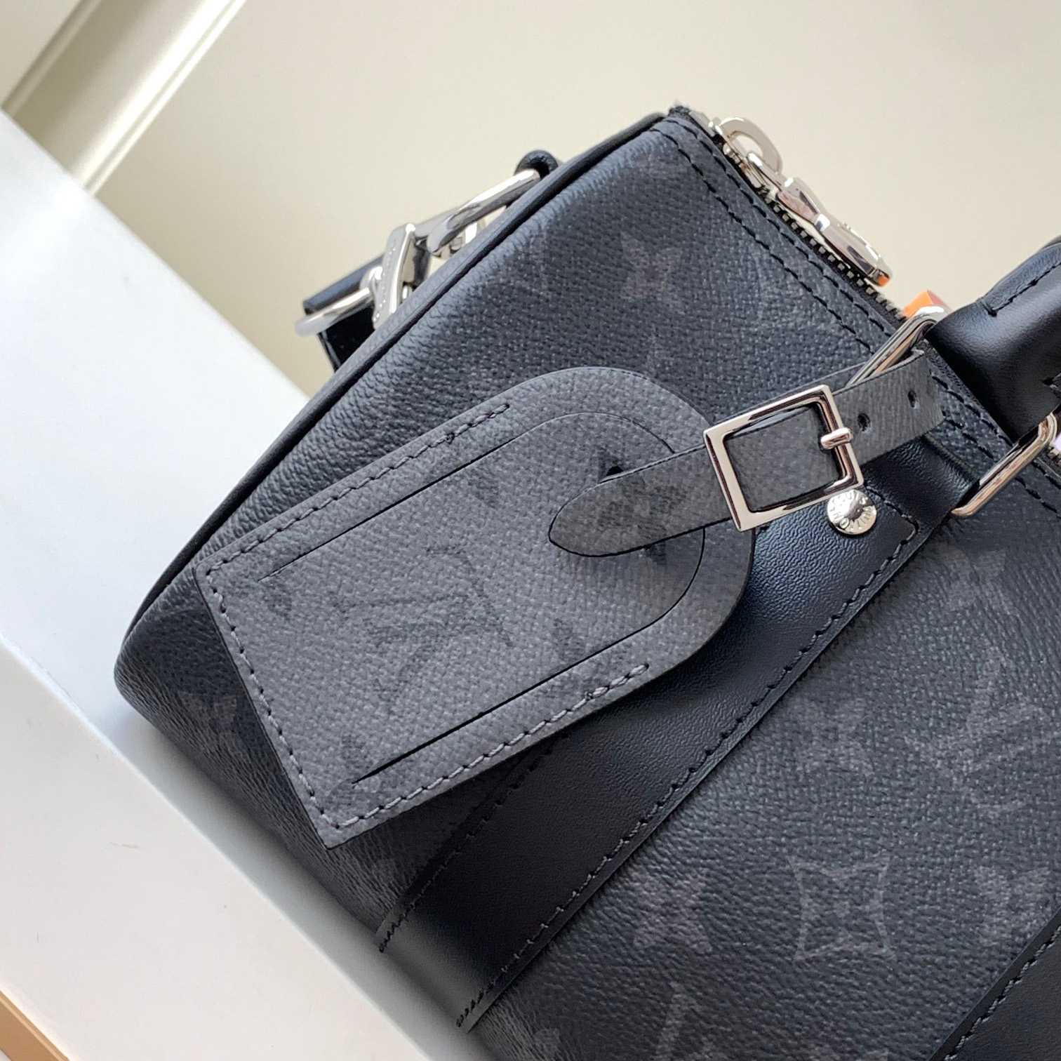 Louis Vuitton Keepall Bandoulière 25    M46271 - PerfectKickZ