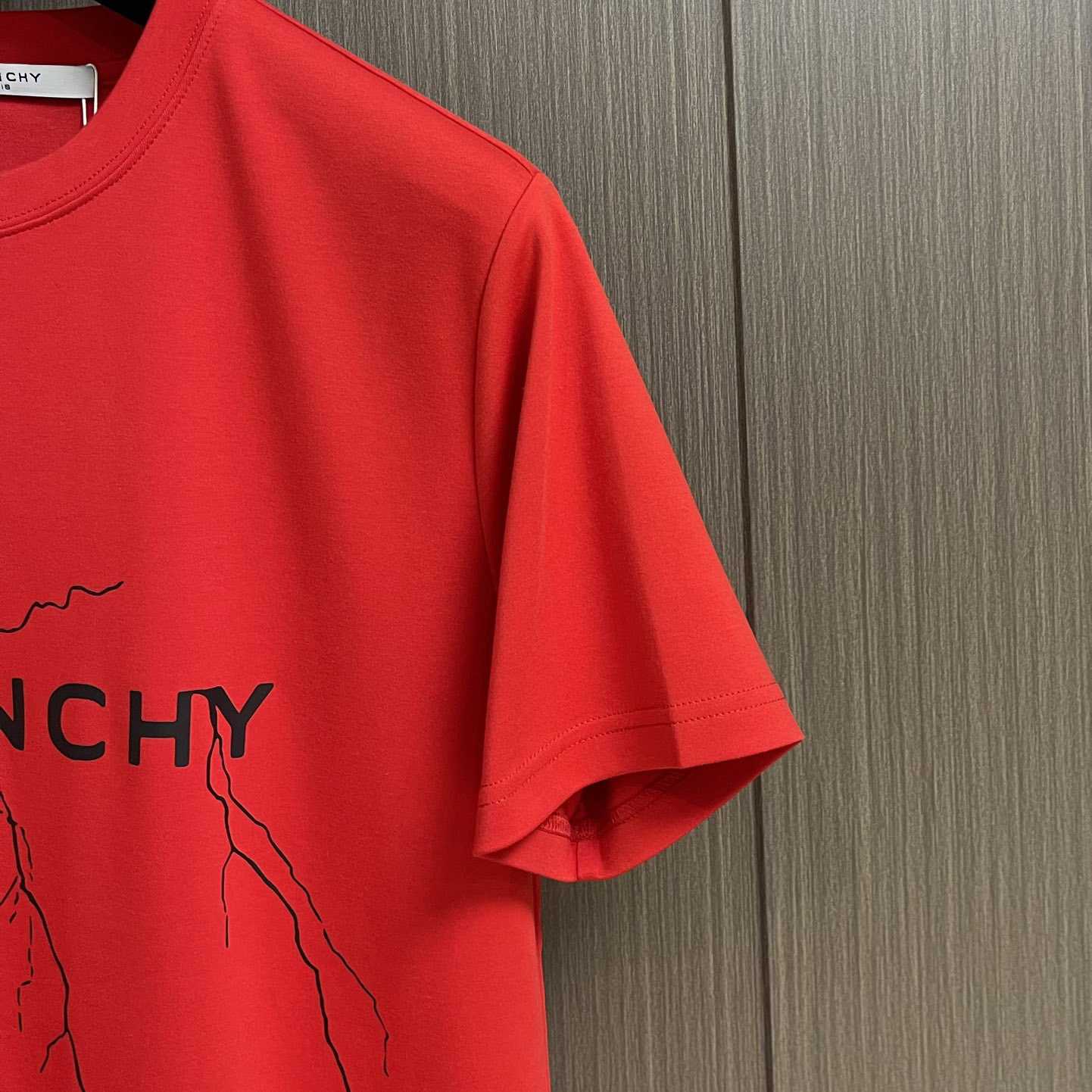 Givenchy Boxy Fit T-shirt In Cotton With Reflective Artwork - PerfectKickZ