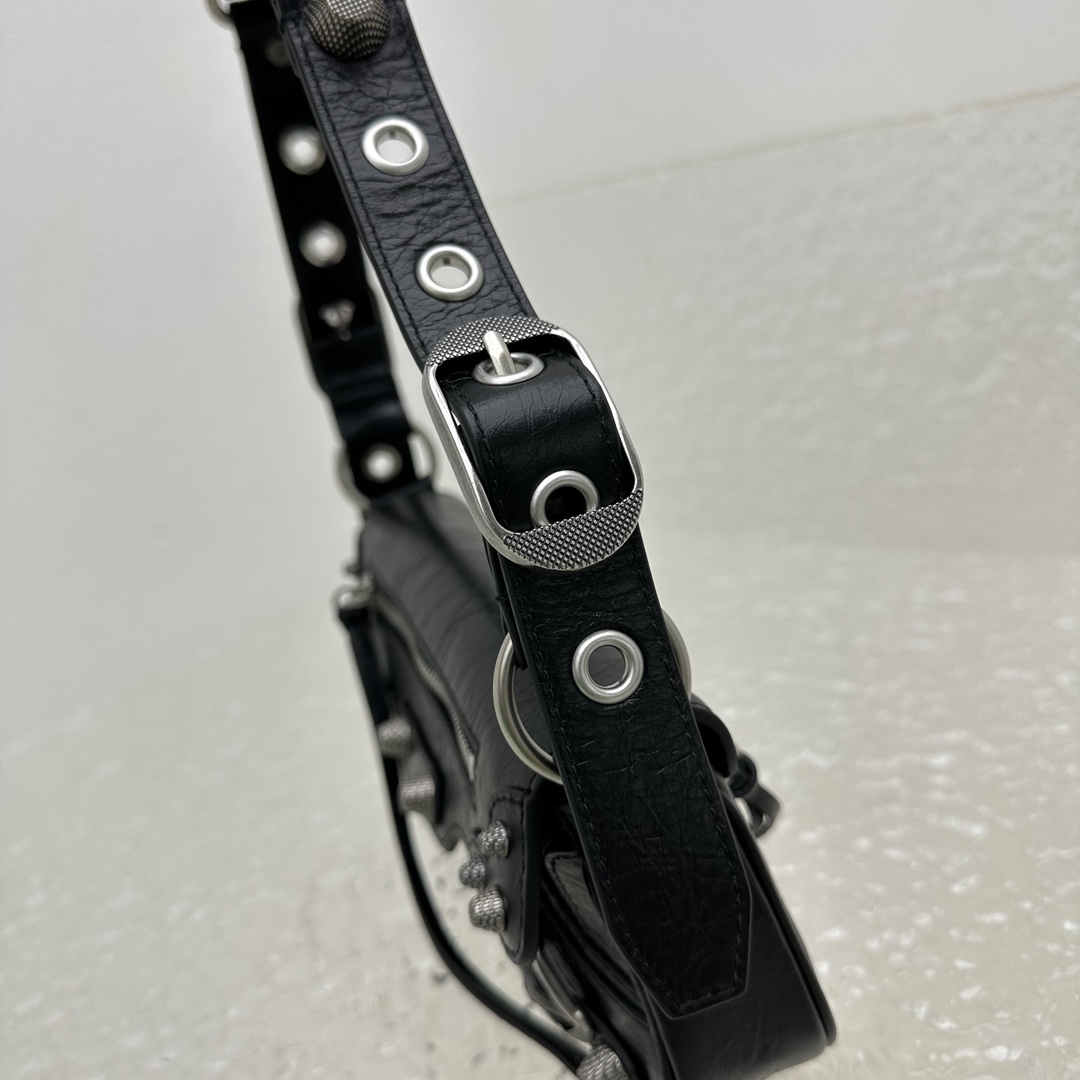 Balenciaga Le Cagole XS Sling Bag  - PerfectKickZ