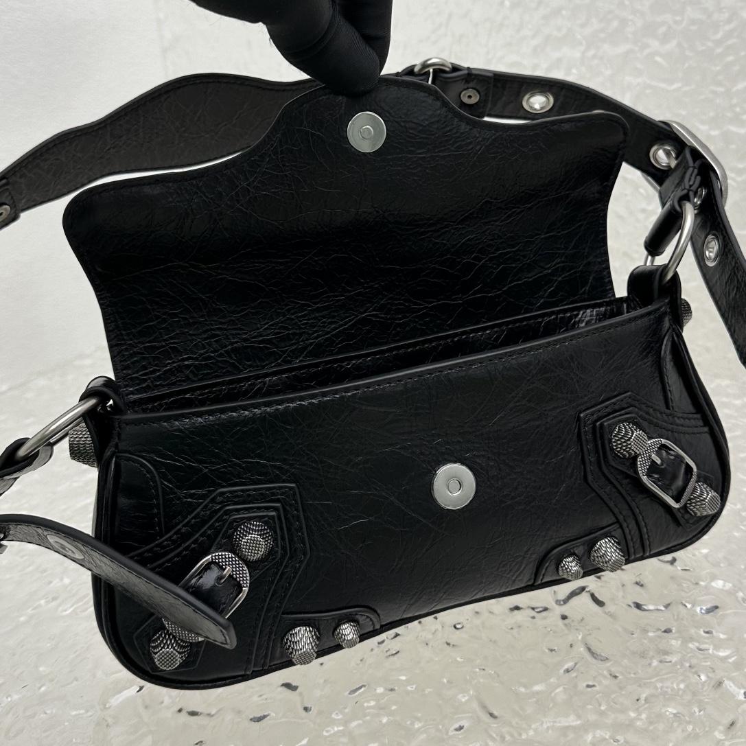 Balenciaga Le Cagole XS Sling Bag  - PerfectKickZ