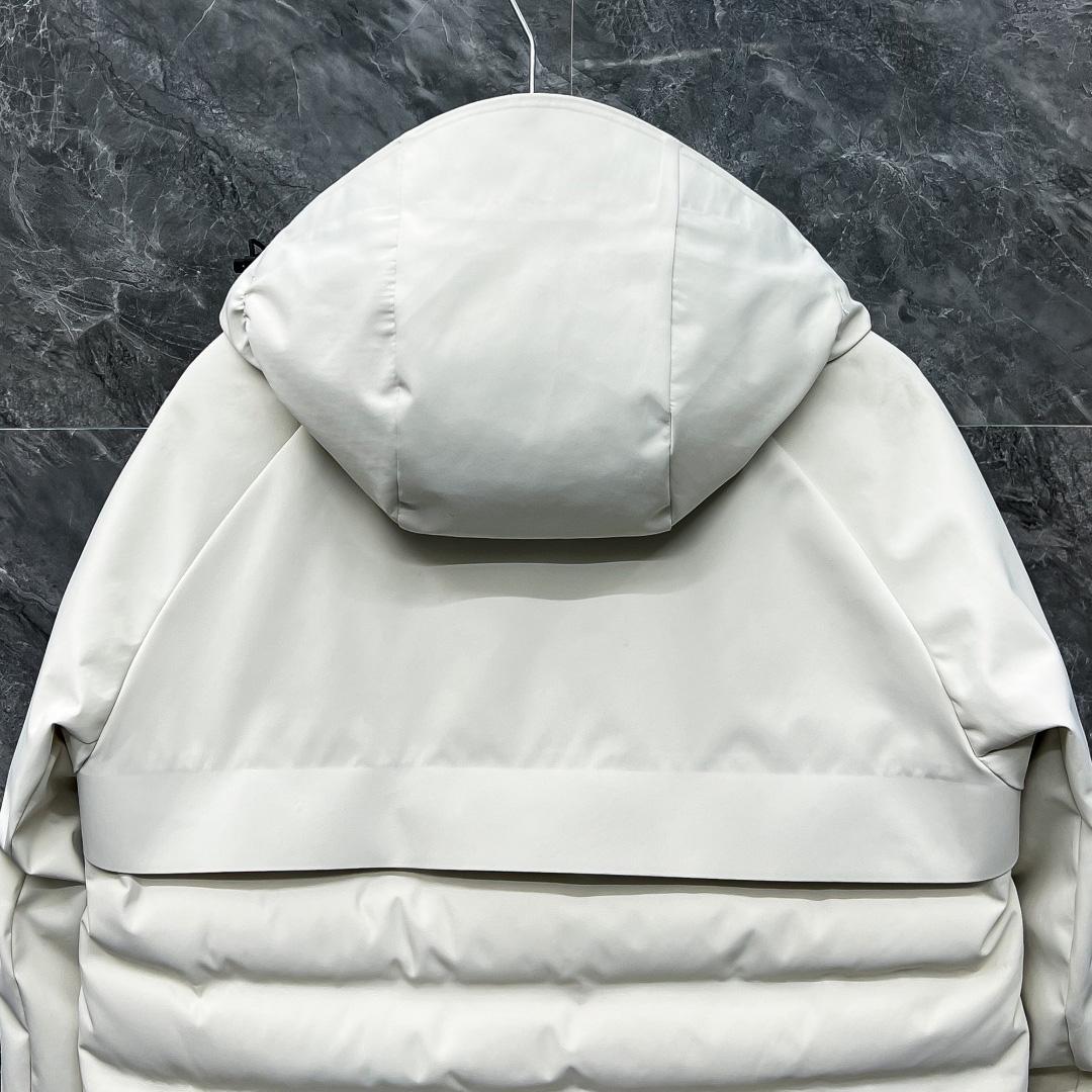 Moncler Short Down Jacket - PerfectKickZ