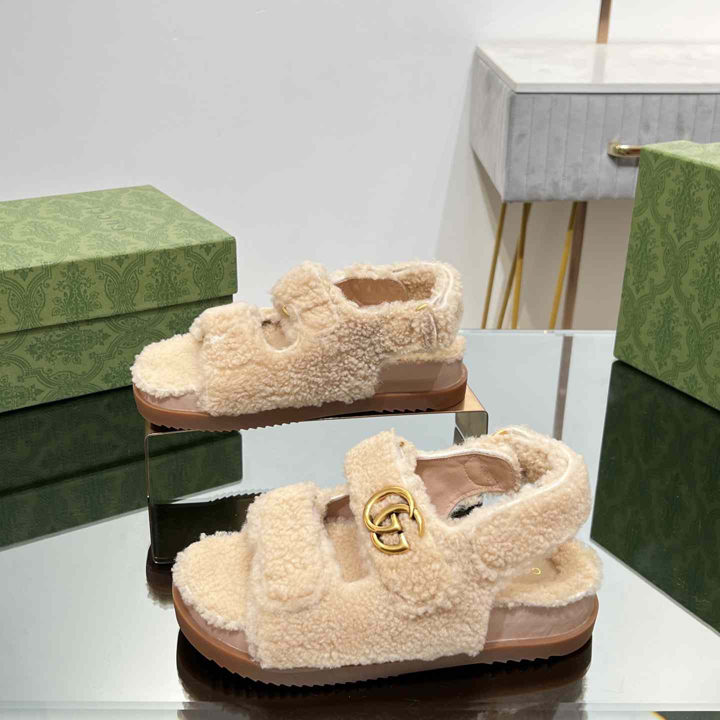 Gucci Women's Double G Sandals - PerfectKickZ