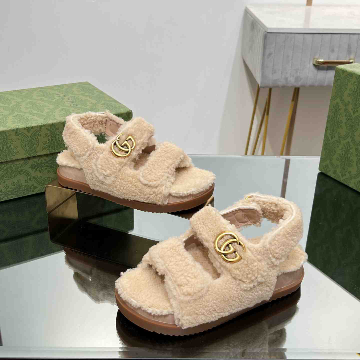 Gucci Women's Double G Sandals - PerfectKickZ
