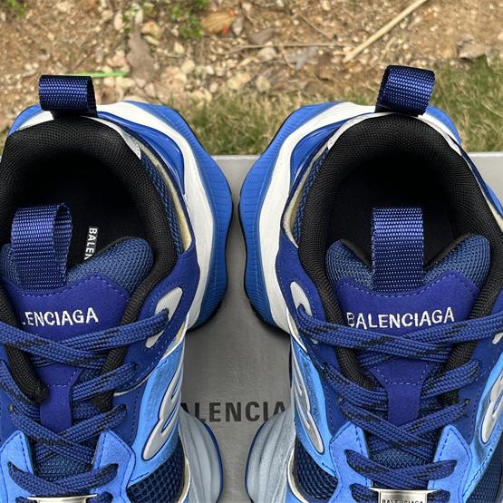 Balenciaga Cargo Sneaker  - PerfectKickZ