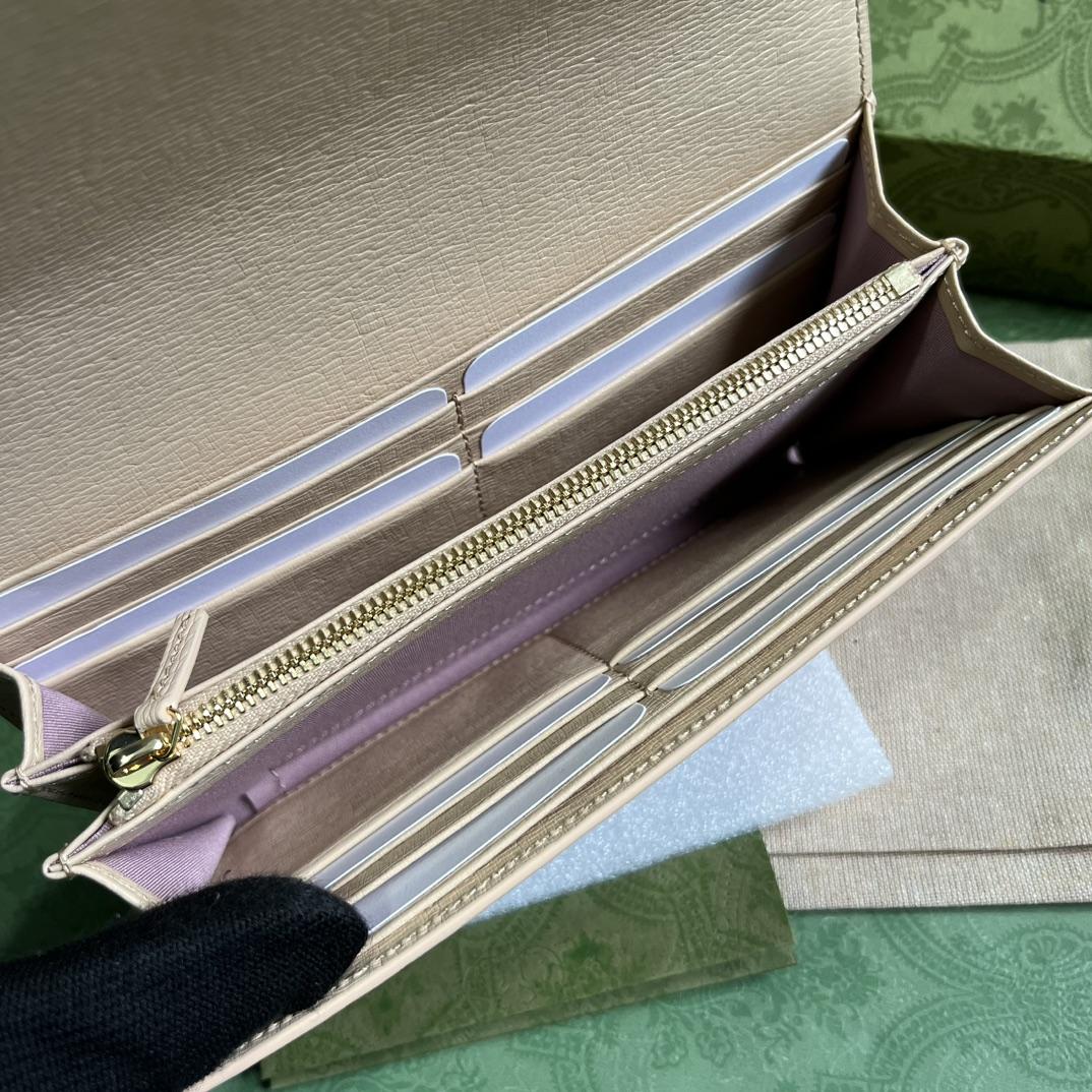 Gucci Continental Wallet With Gucci Script - PerfectKickZ