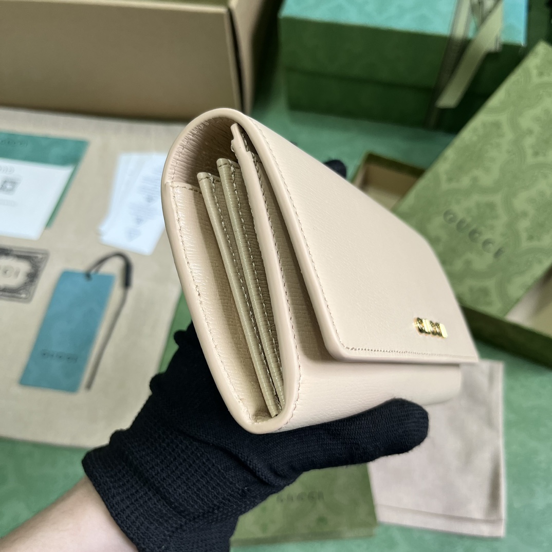 Gucci Continental Wallet With Gucci Script - PerfectKickZ