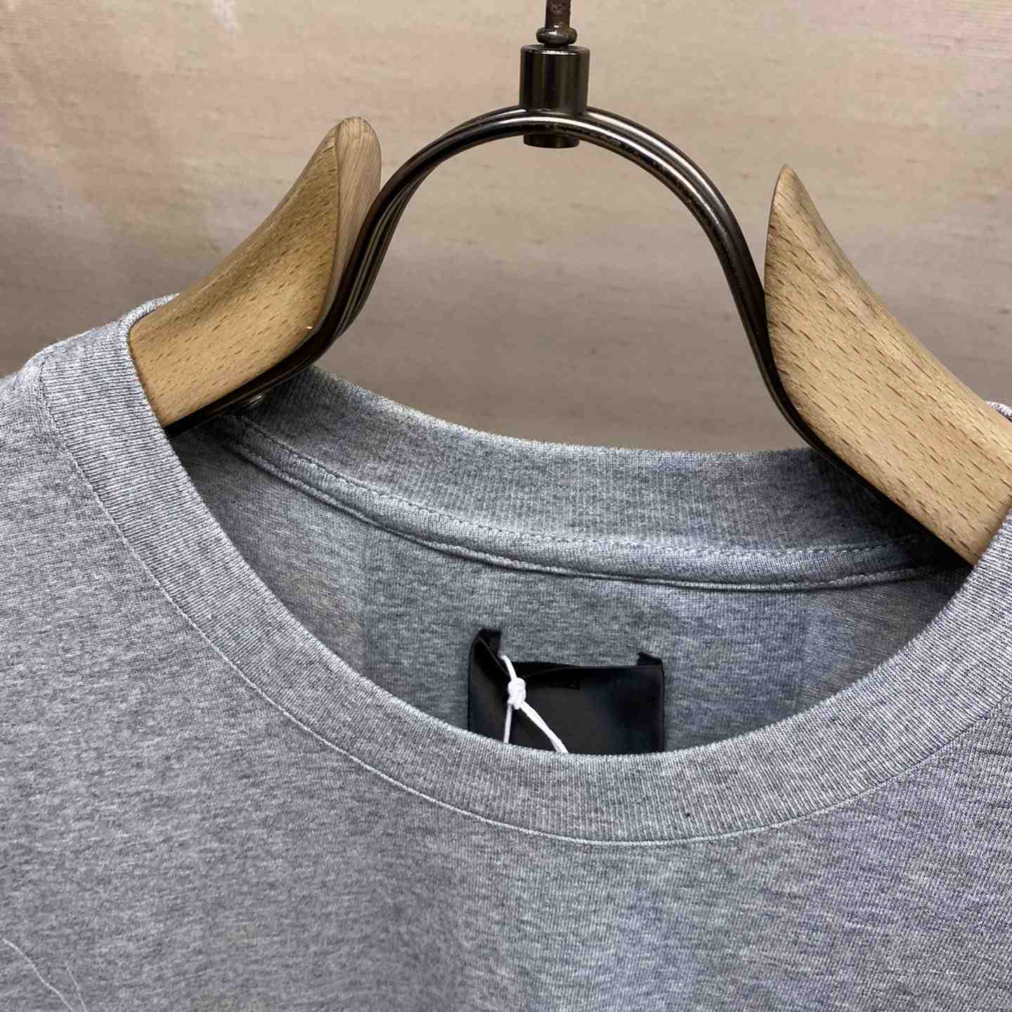 Givenchy Boxy Fit T-shirt In Cotton With Reflective Artwork - PerfectKickZ