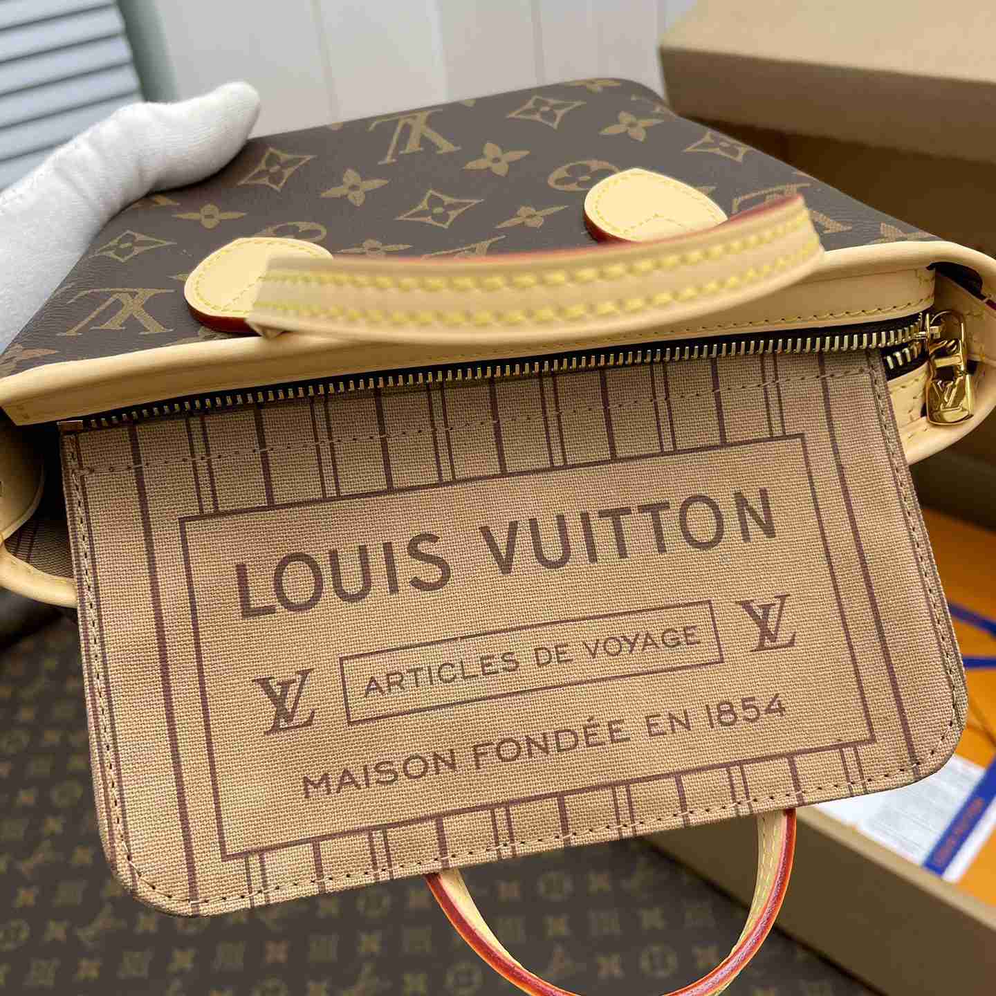 Louis Vuitton Neverfull BB   M46705 - PerfectKickZ