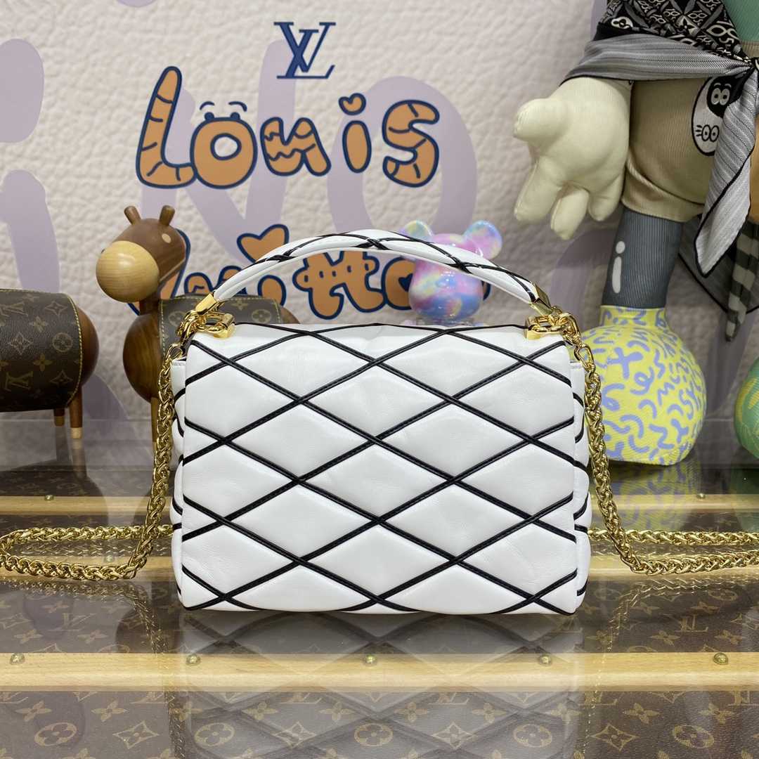 Louis Vuitton GO-14 MM   M22890 - PerfectKickZ