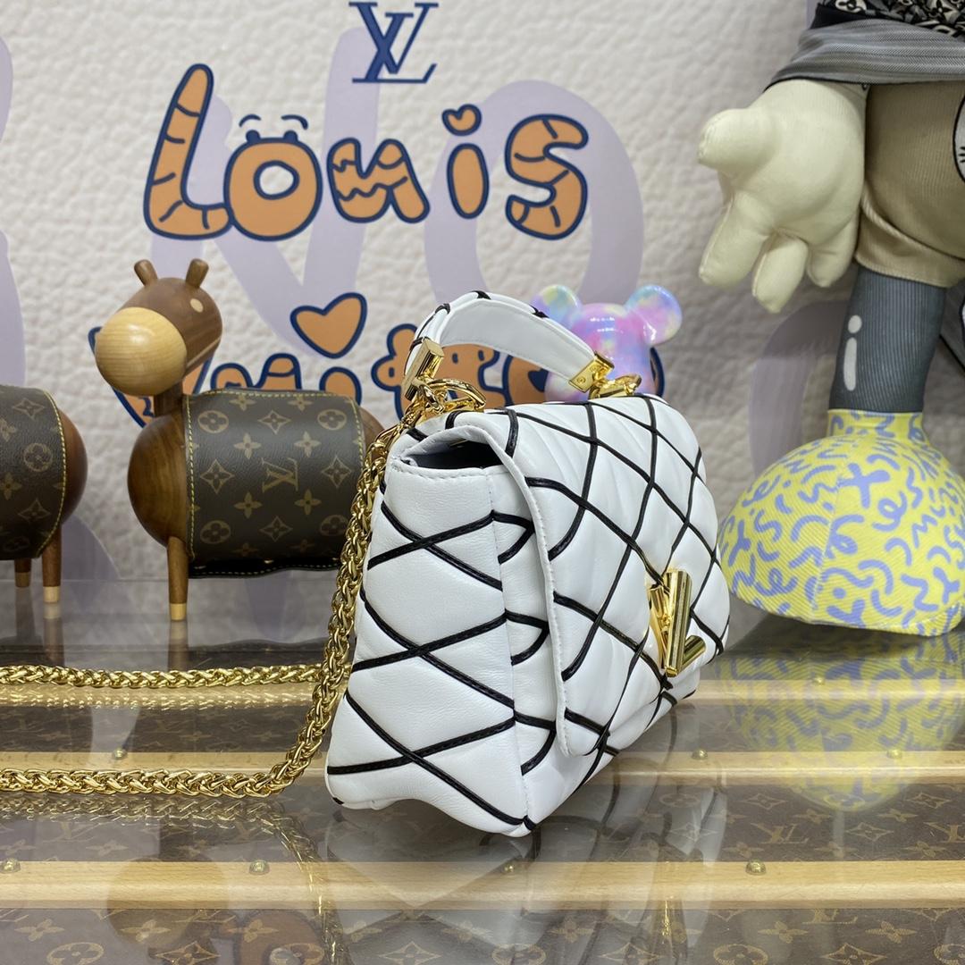 Louis Vuitton GO-14 MM   M22890 - PerfectKickZ