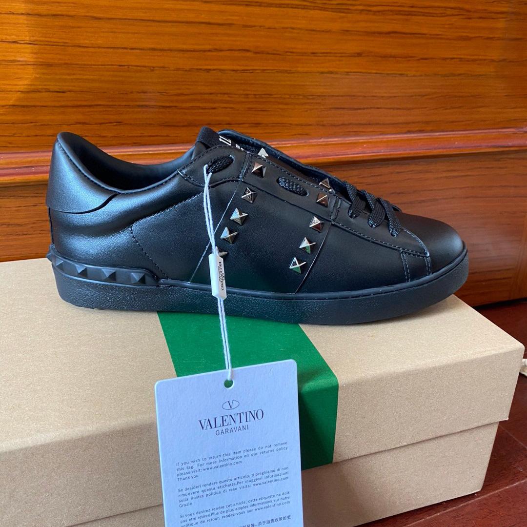 Valenti Rockstud Untitled Noir Calfskin Leather Sneaker - PerfectKickZ