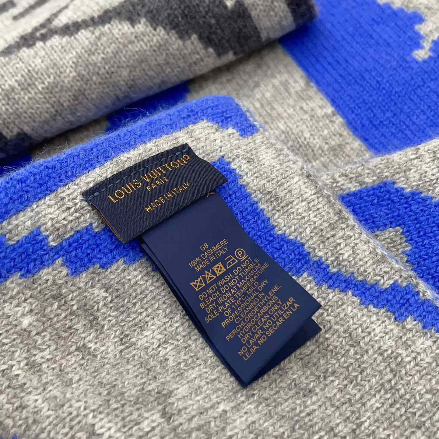 Louis Vuitton Rib Flower Scarf     M78005 - PerfectKickZ
