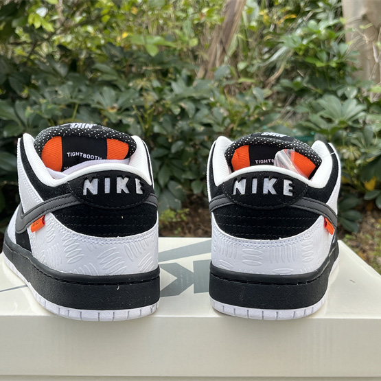 Tightbooth x Nike SB Dunk Low Sneaker      FD2629-100 - PerfectKickZ