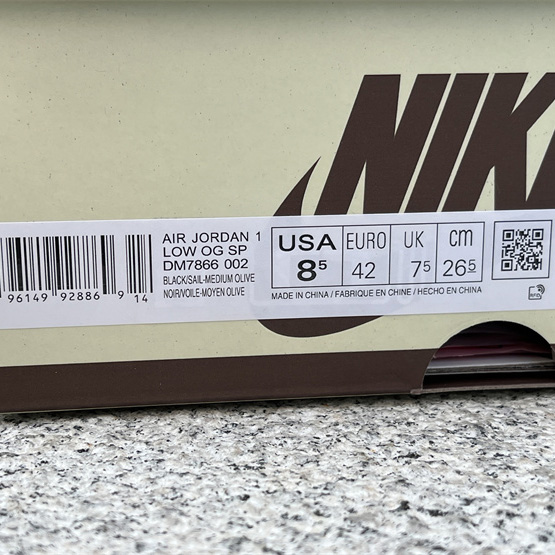 Travis Scott x Air Jordan 1 Low OG Sneaker      DM7866-002 - PerfectKickZ