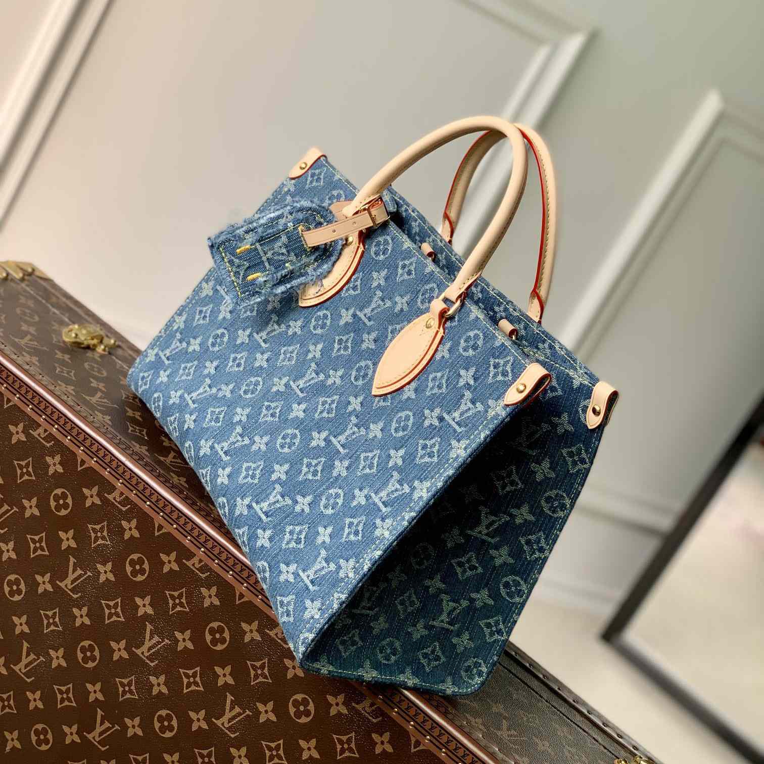 Louis Vuitton OnTheGo MM   M46871 - 
