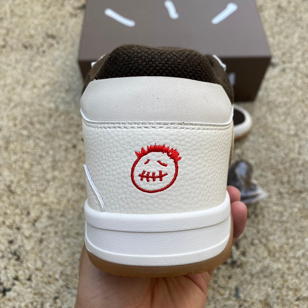 Travis Scott x Jordan Executive The Check Sneaker    fz8117-100 - PerfectKickZ
