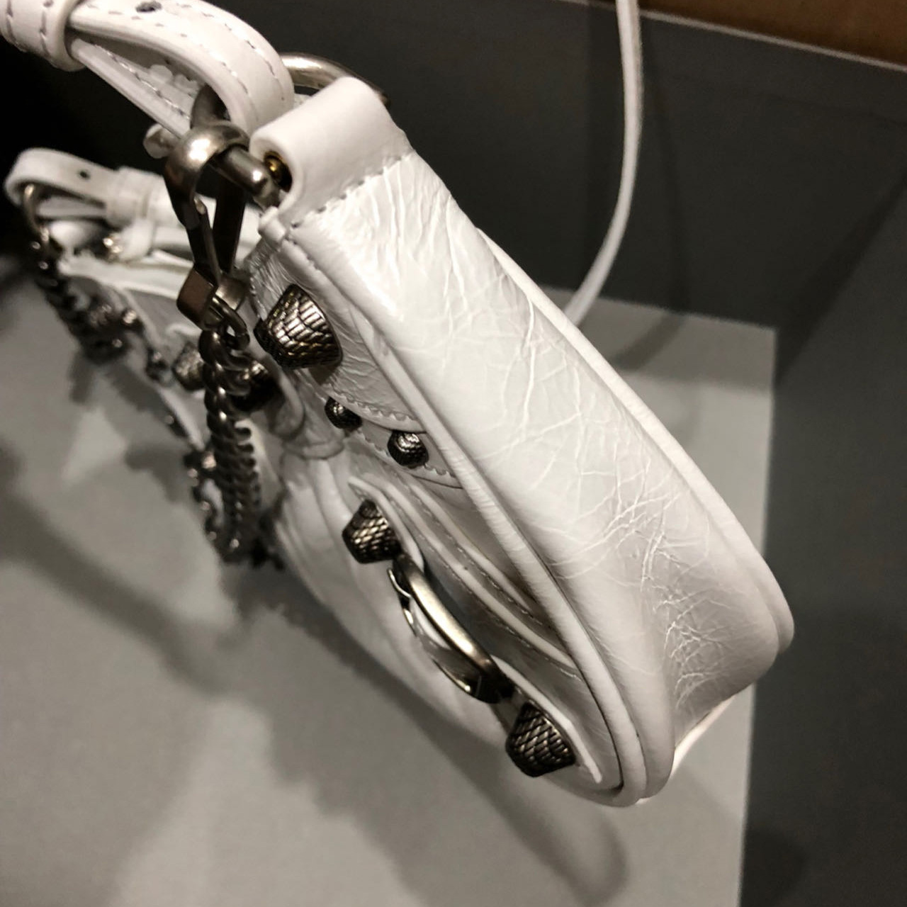Balenciaga mini Le Cagole Embossed Shoulder Bag   20-11-4 CM - PerfectKickZ