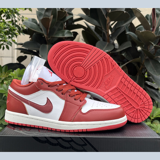 Air Jordan 1 Low Sneaker      FJ3459-160 - PerfectKickZ