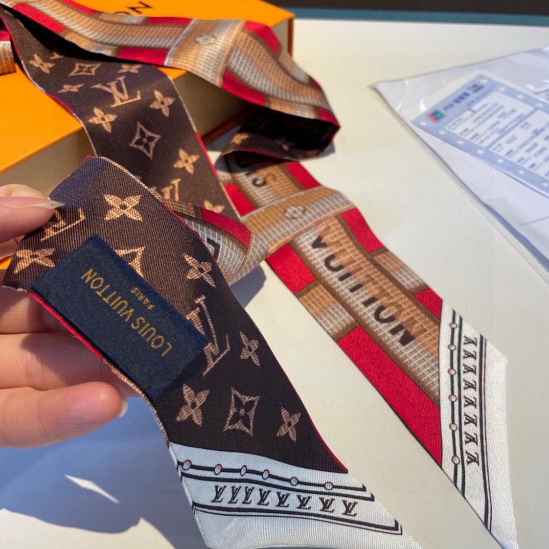 Louis Vuitton LV Details BB Bandeau   M78147 - PerfectKickZ